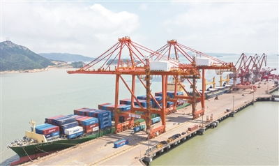 溫州港新增直航印尼集裝箱航線，國際物流網(wǎng)絡(luò)再添新動(dòng)脈